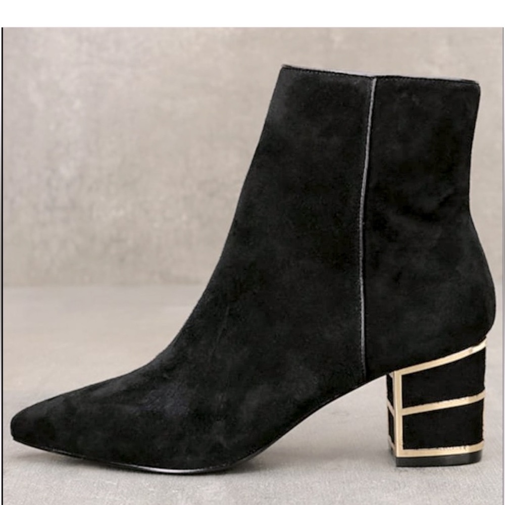 CLOUD WALKERS BY AVENUE women ankle boots WITH GOLD HEELS SIDE ZIPPER SIZE 8.5 w